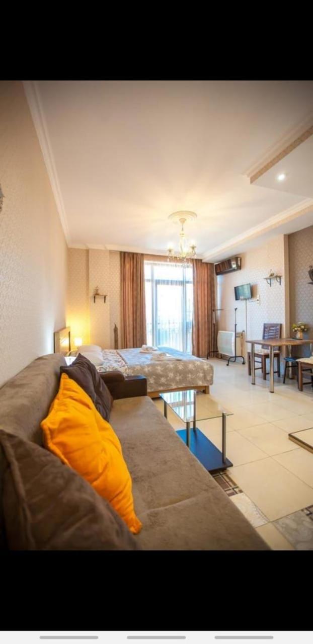 Apartment On L.Meskhishvili Turn Tiflis Exterior foto
