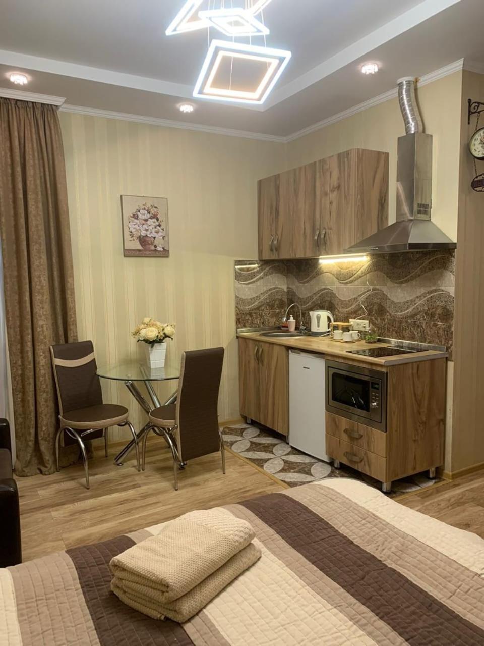 Apartment On L.Meskhishvili Turn Tiflis Exterior foto