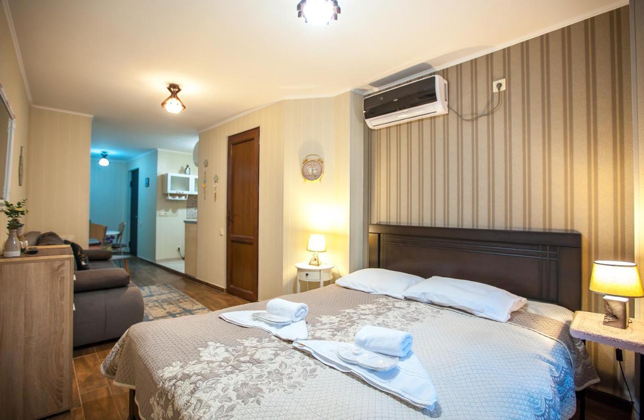 Apartment On L.Meskhishvili Turn Tiflis Exterior foto
