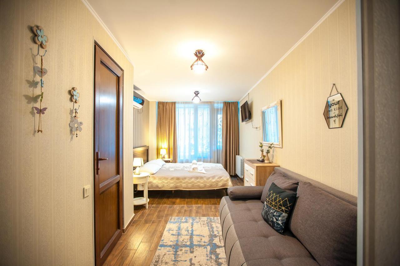Apartment On L.Meskhishvili Turn Tiflis Exterior foto